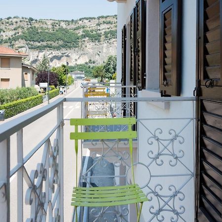 Nirvana Apartments Торболе Экстерьер фото