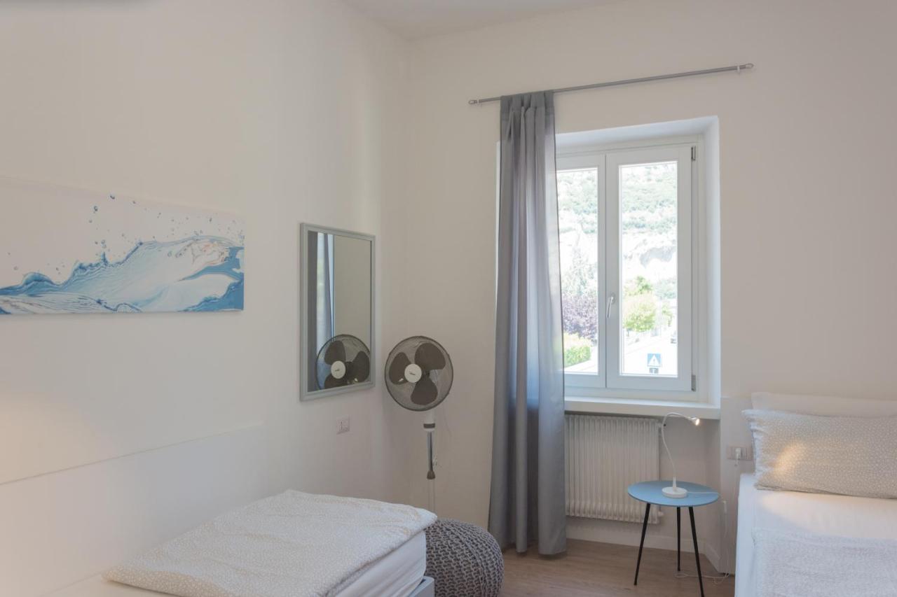 Nirvana Apartments Торболе Экстерьер фото