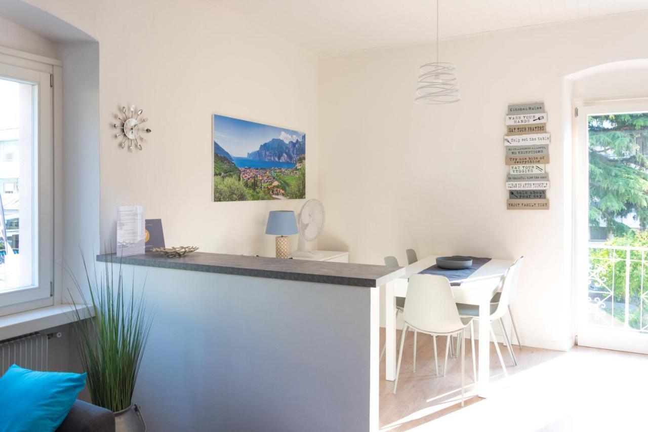 Nirvana Apartments Торболе Экстерьер фото
