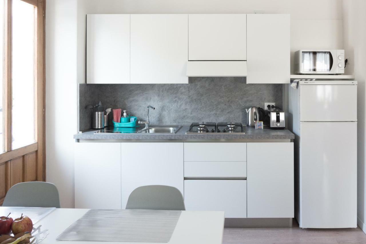 Nirvana Apartments Торболе Экстерьер фото